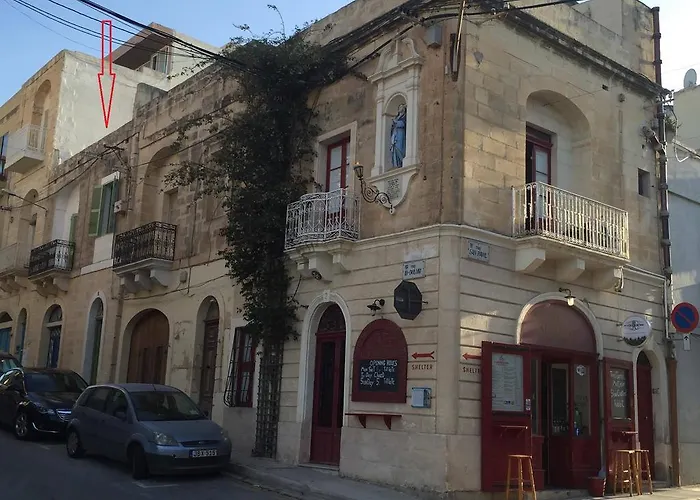 The 1930\'S Maltese Residence