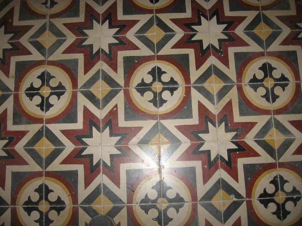 The 1930's Maltese 招待所
